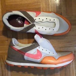 NIKE (almost vintage) women’s trainers